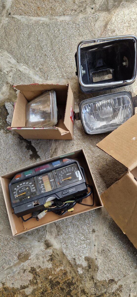 YAMAHA XJ 750 SECA - 9