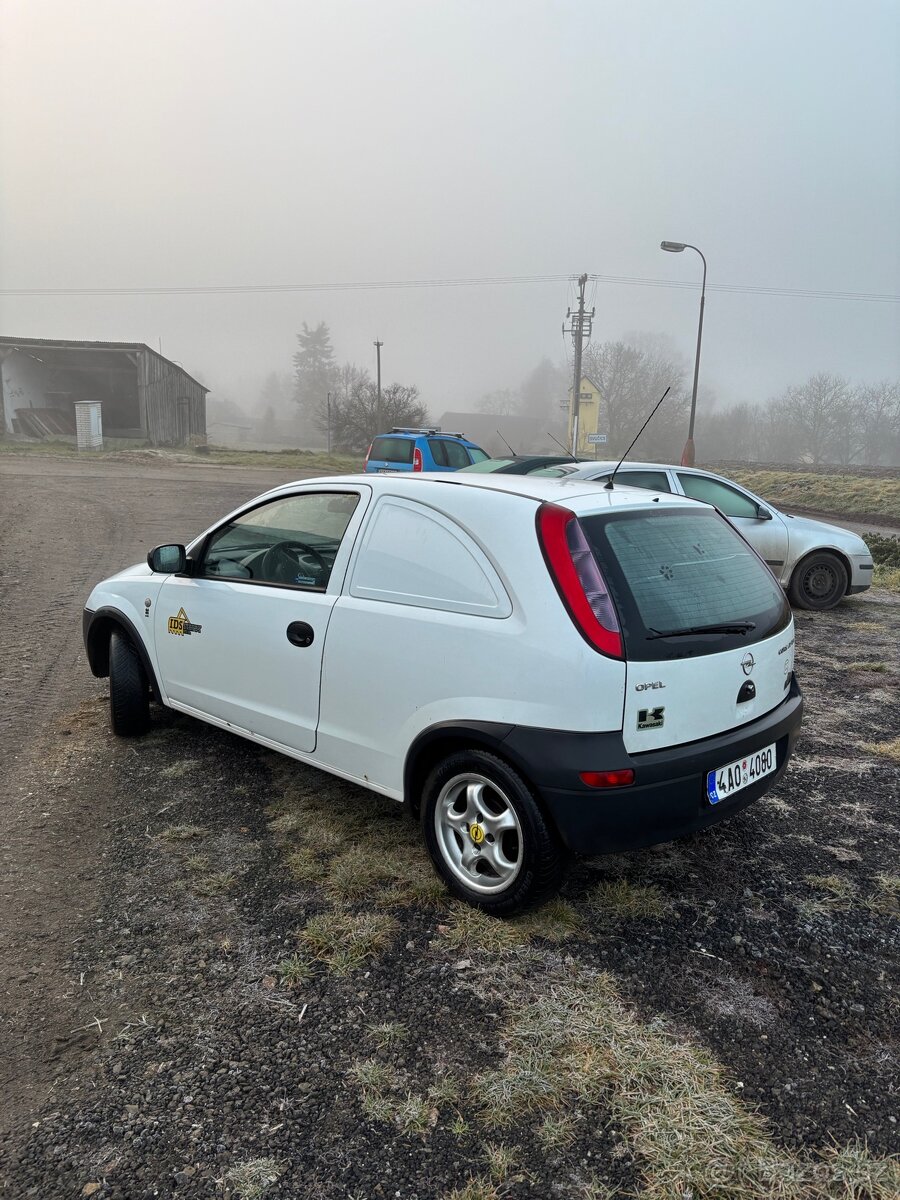 Prodám Opel Corsa C.1.7 DTI - 9