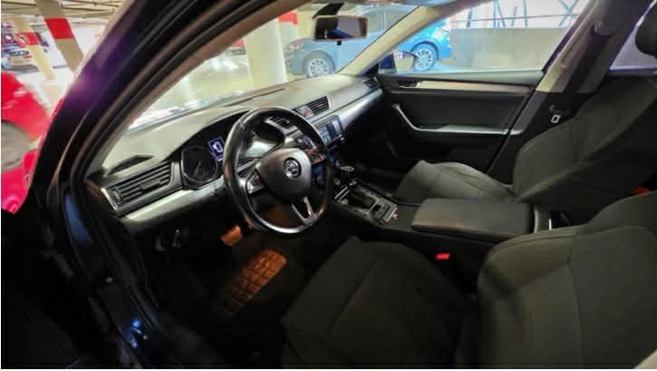 Škoda Superb 3 2.0tdi 140 kw - 9