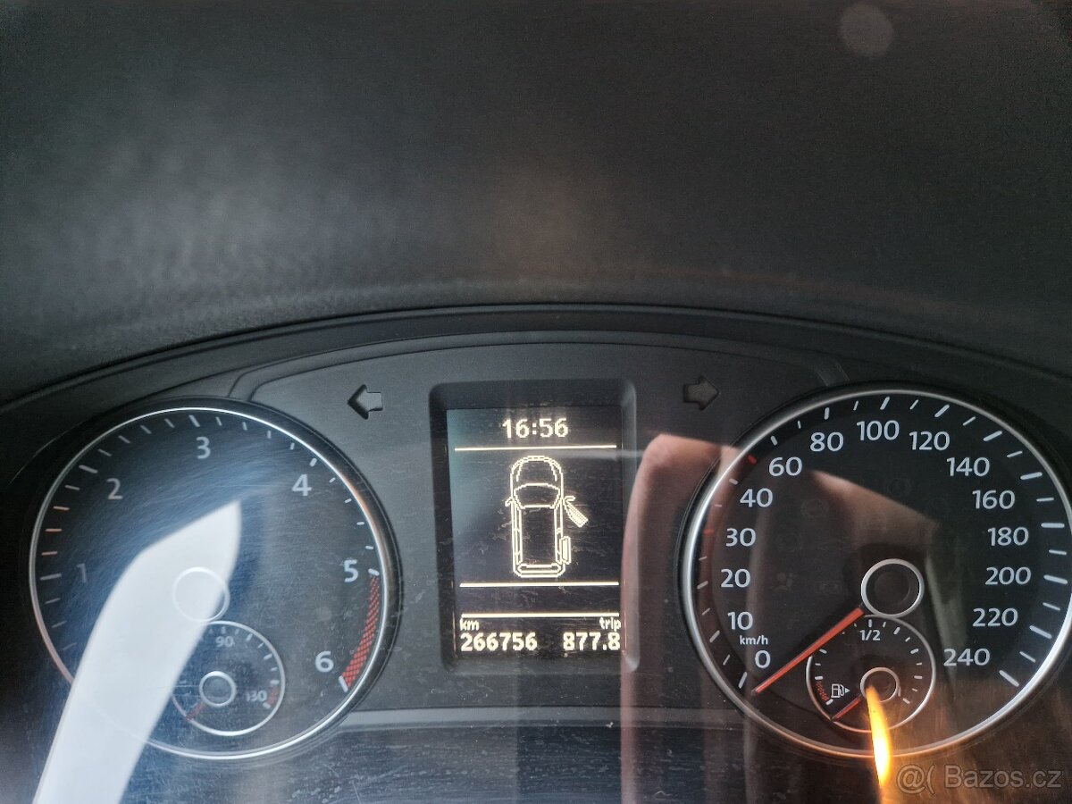 Vw Sharan 2.0 103kw, r.v. 2015 - 9