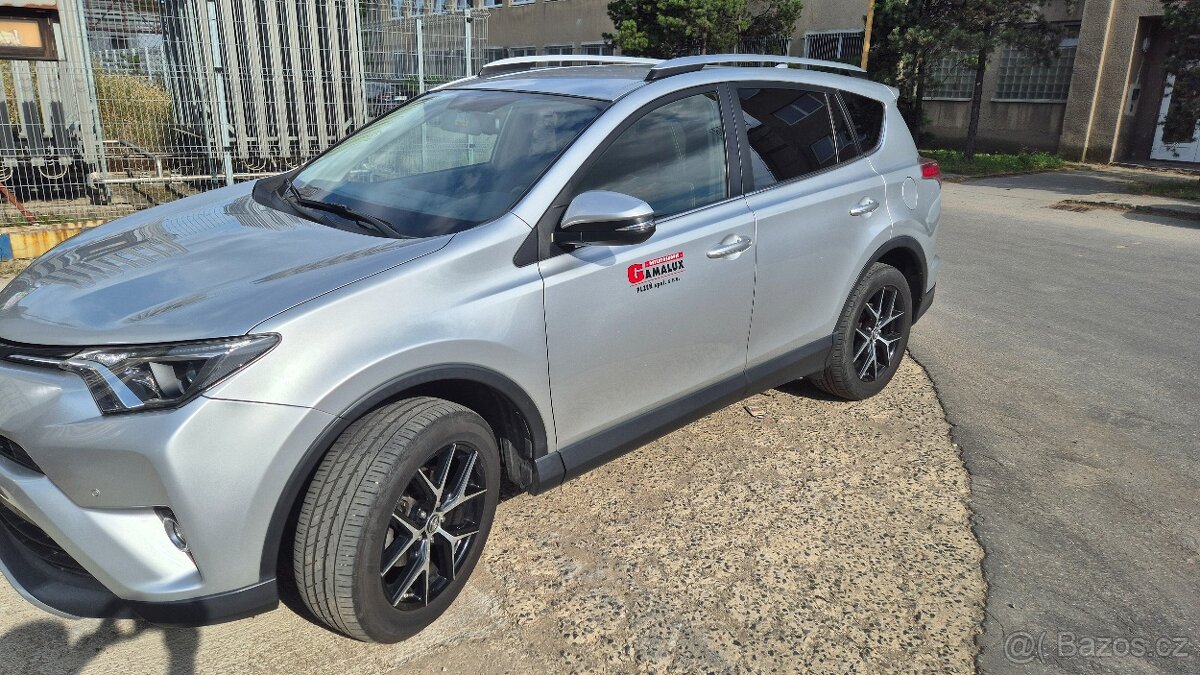 Toyota Rav4 2,0i 4x4 08/2016 - 9