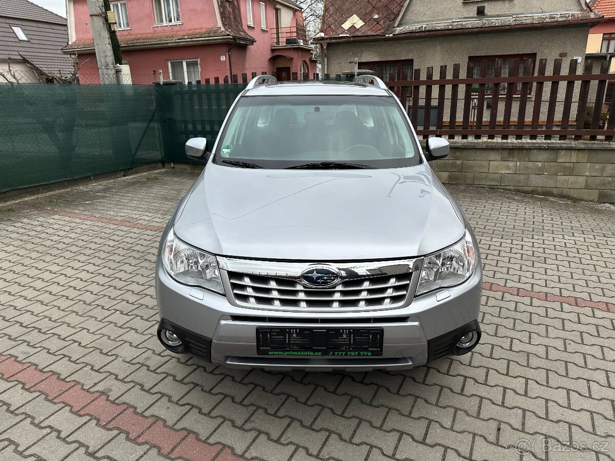 Subaru Forester 2.0 110kW 2013 139314km Trend TAŽNÉ - 9