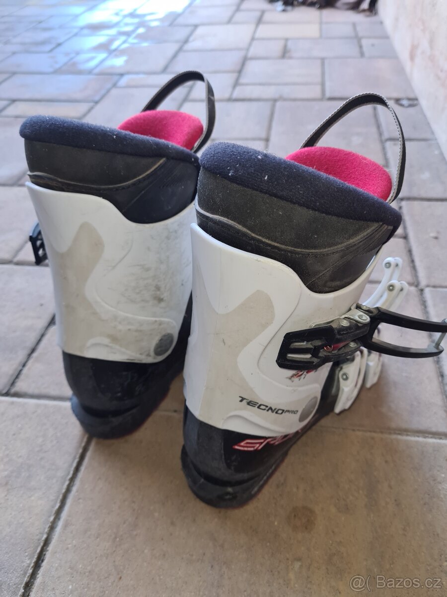 Lyže, přeskače, brusle. - 9