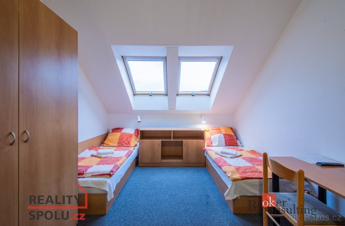 Prodej, komerční/ubytování, 2358 m2, Sportovní 372, 66501 Ro - 9