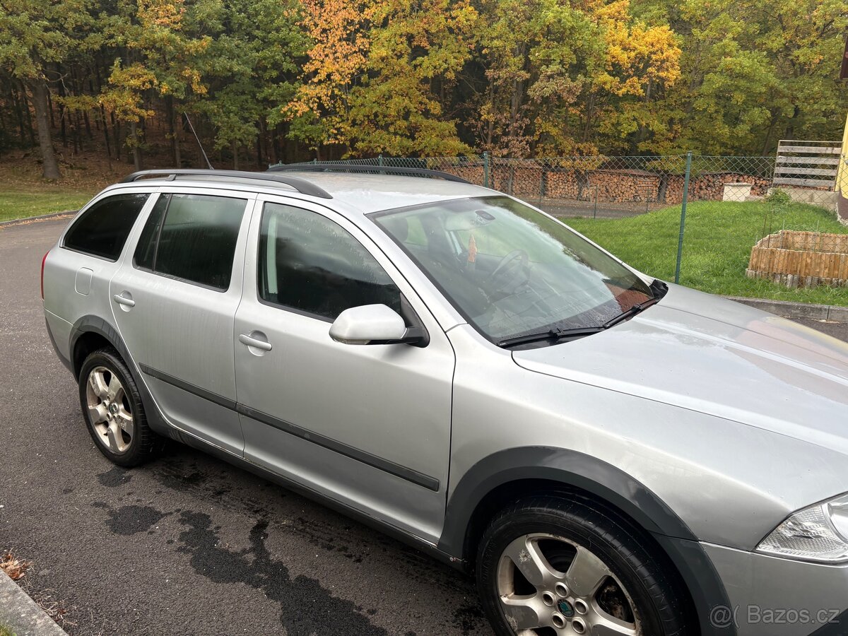 Škoda Octavia scout 2.0 tdi4x4 103kw - 9
