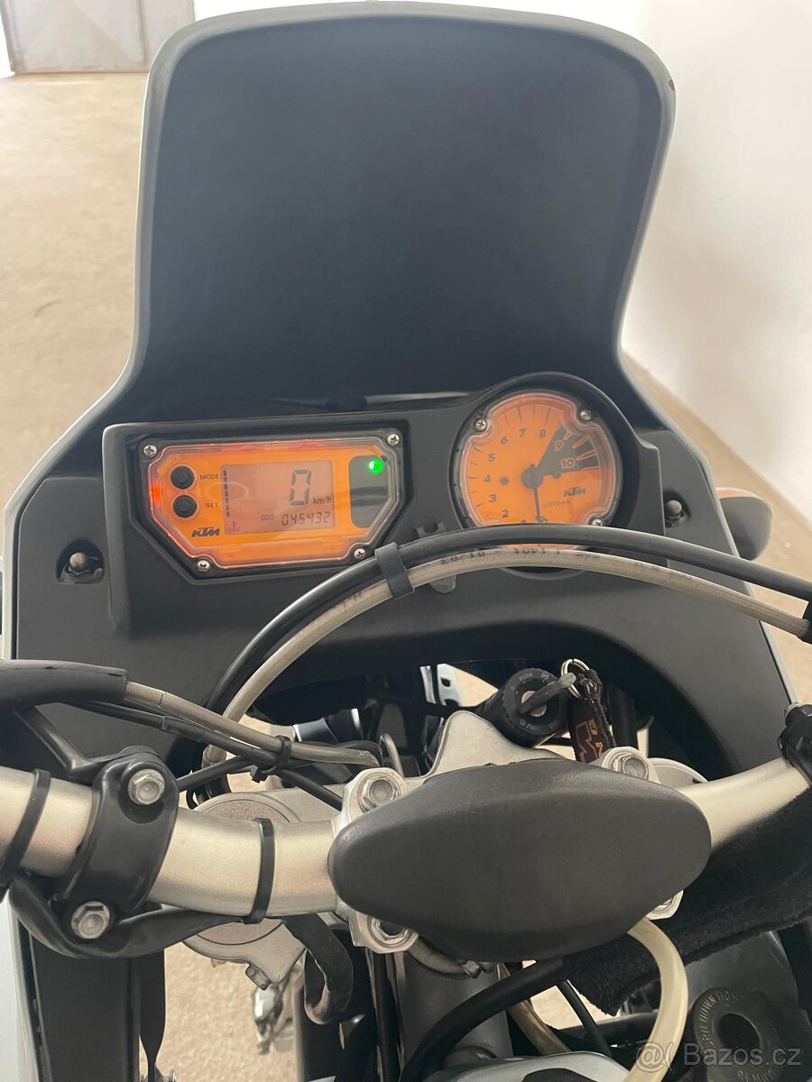 KTM 640 LC4 Adventure R - 9