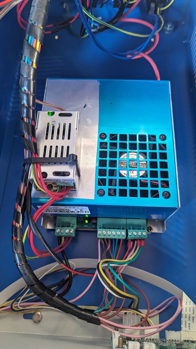 NOVÝ A VYLEPŠENÝ CO2 laser 40W - 9