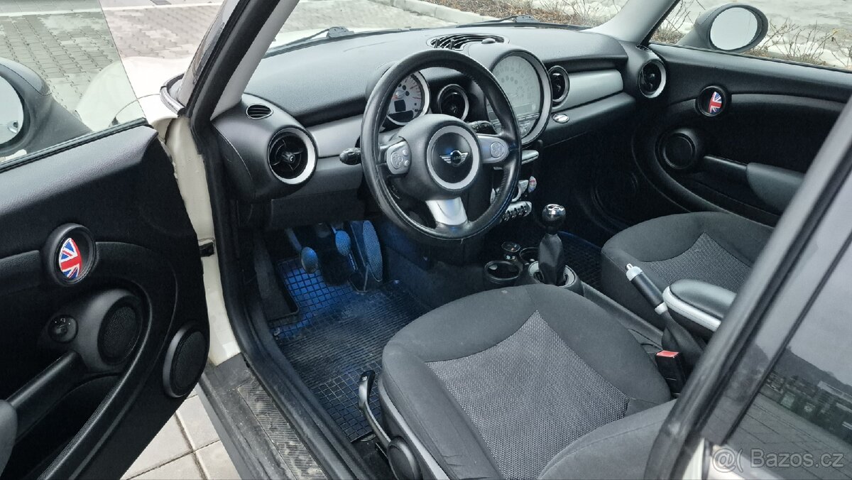 Prodám Mini clubman - 9