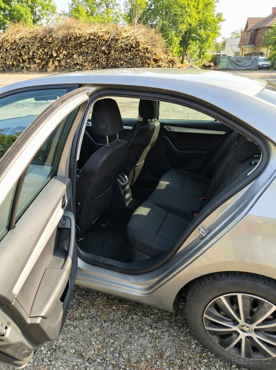 Škoda Octavia 1.6 TDI Business - 9