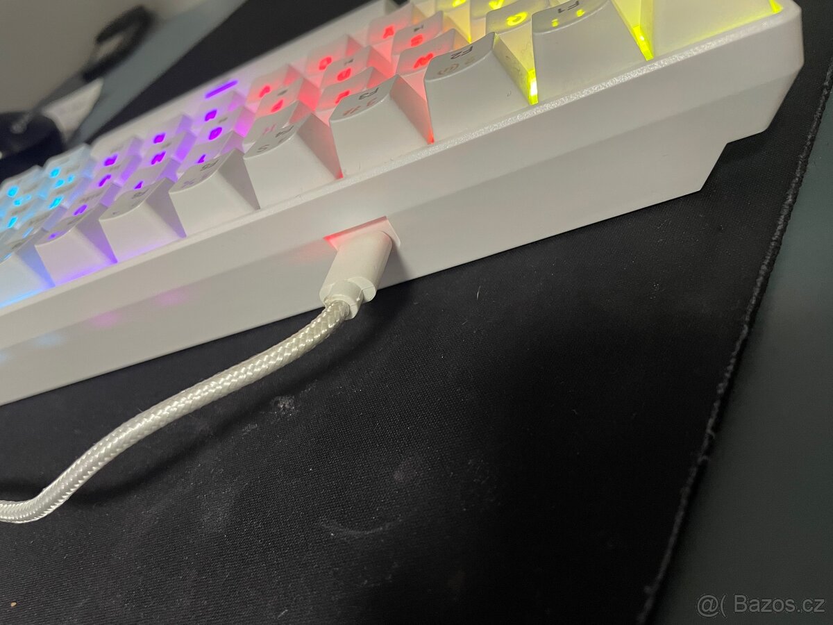 Klávesnice white shark - 9