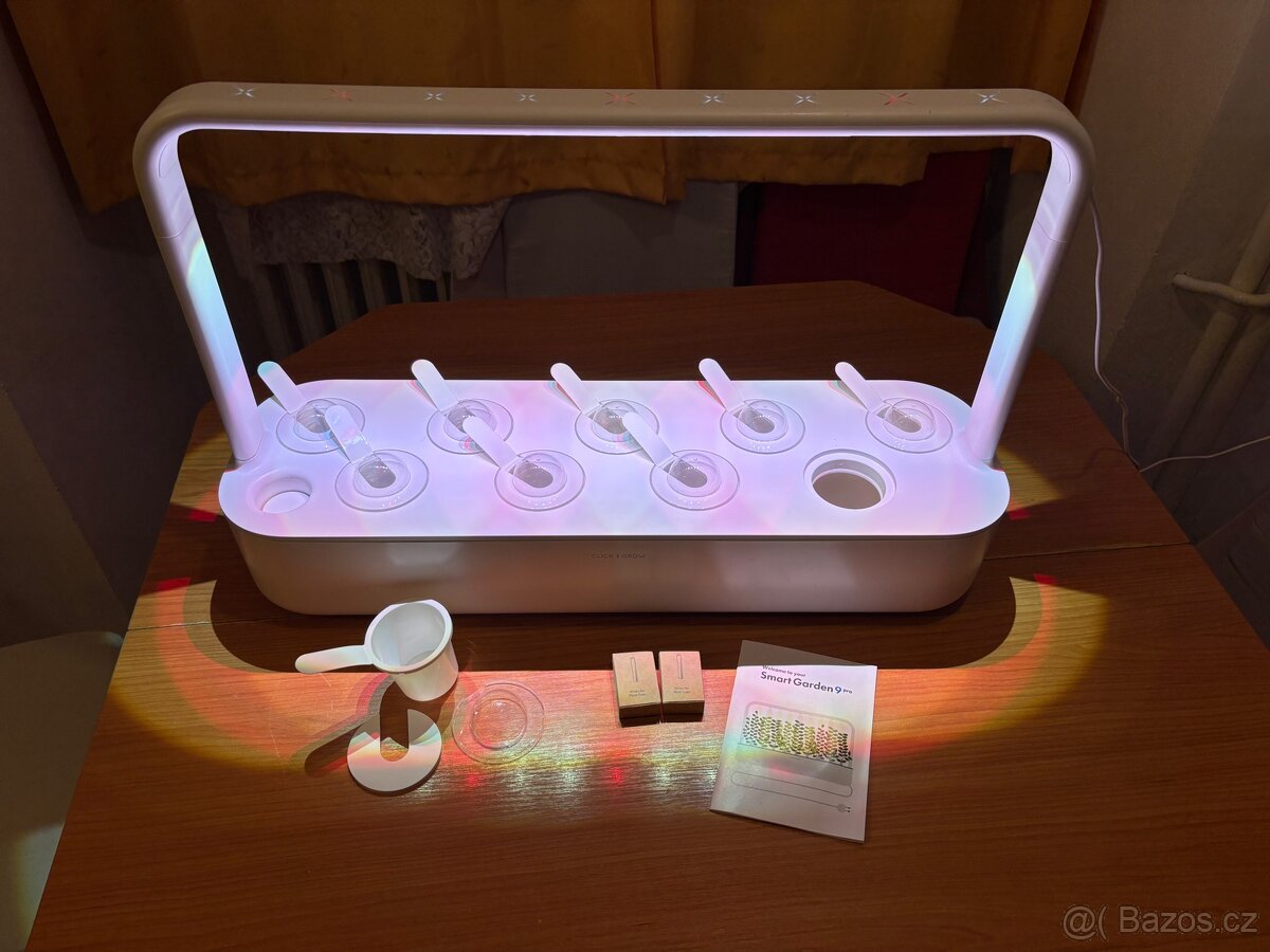 Click and Grow Smart Garden 9 Pro - 9