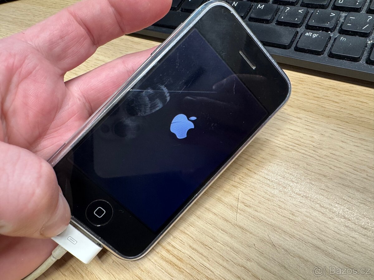 Apple iPhone 2G 8GB - 9