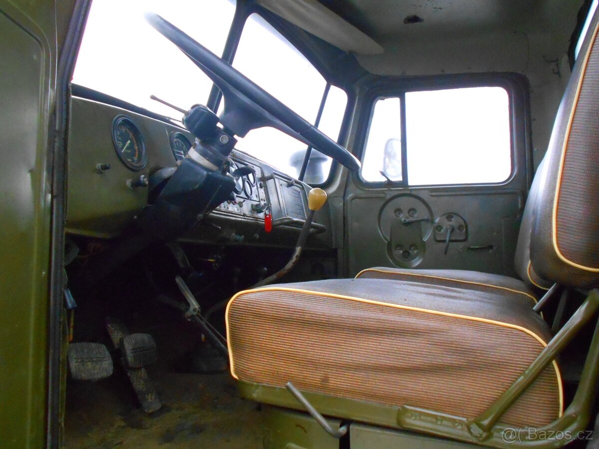 URAL 375 E 6x6 - 9
