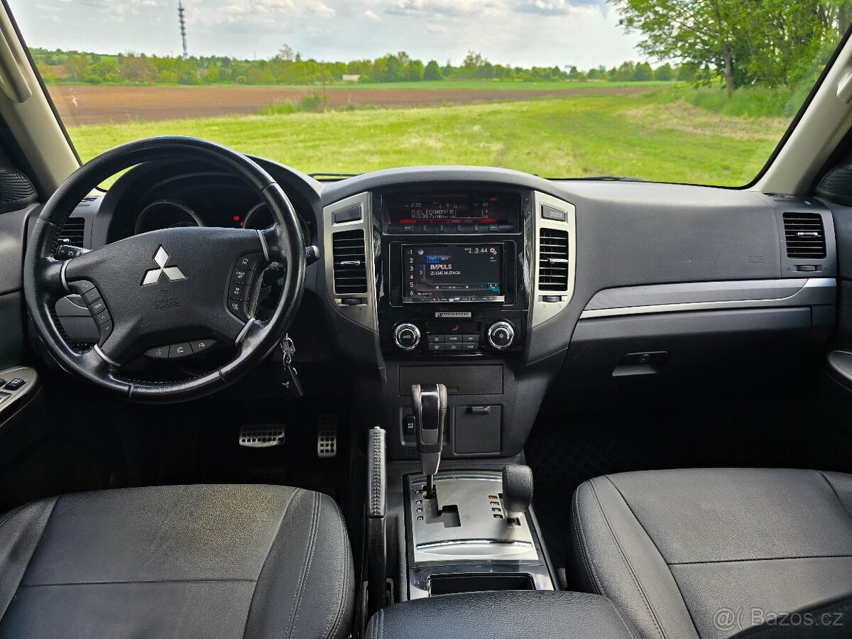 Mitsubishi Pajero 3,2, 2019 - 9