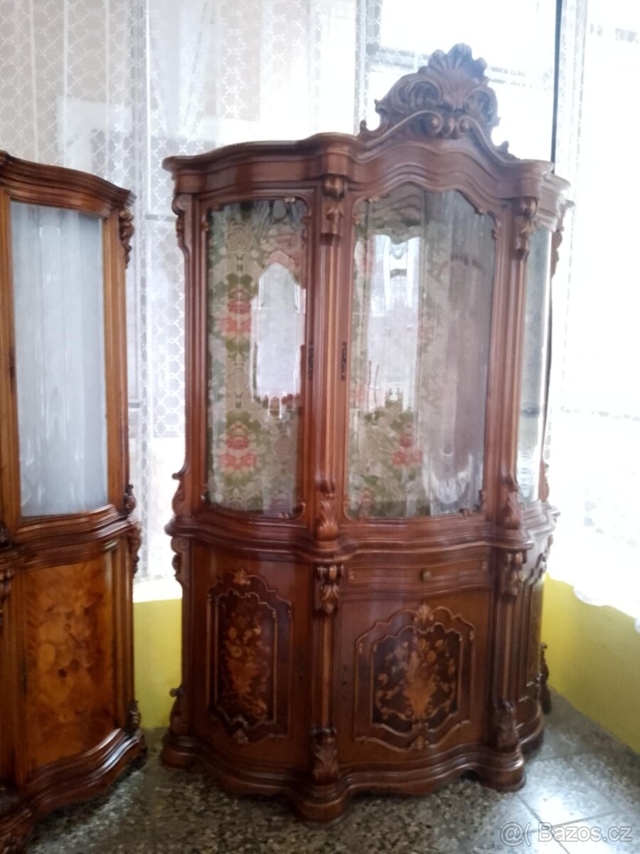 Krásna stará vitrína -barokní - 9