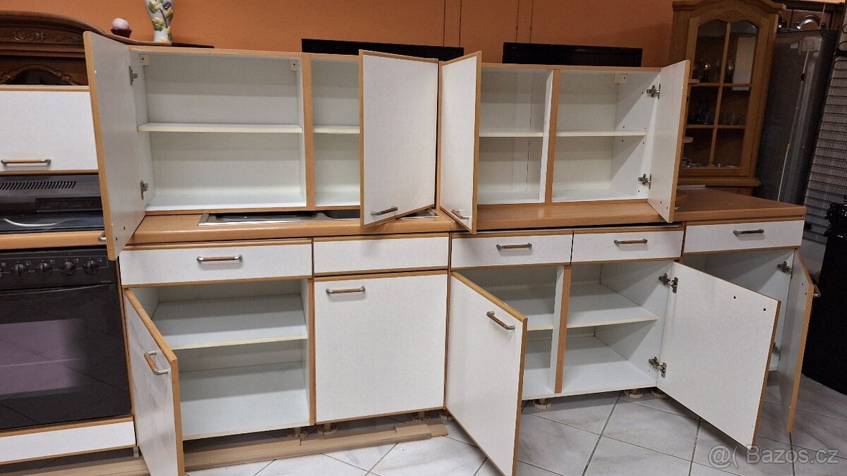 Kuchyňská linka německé výroby - 9