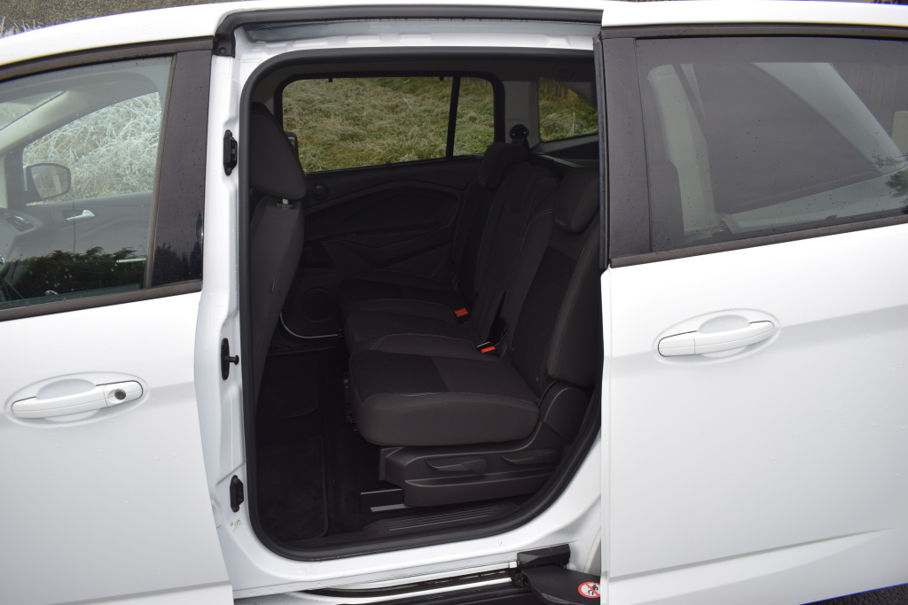 Ford Grand C-MAX 2.0 TDCI 110kW, záruka KM, tažné, rok 2017 - 9