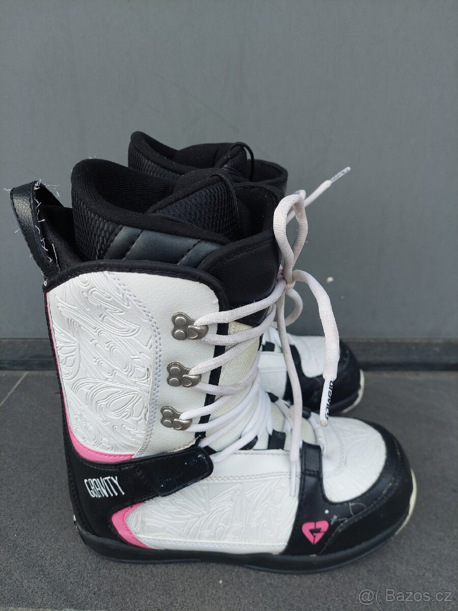 Snowboard GRAVITY, 140 cm + boty GRAVITY - 9