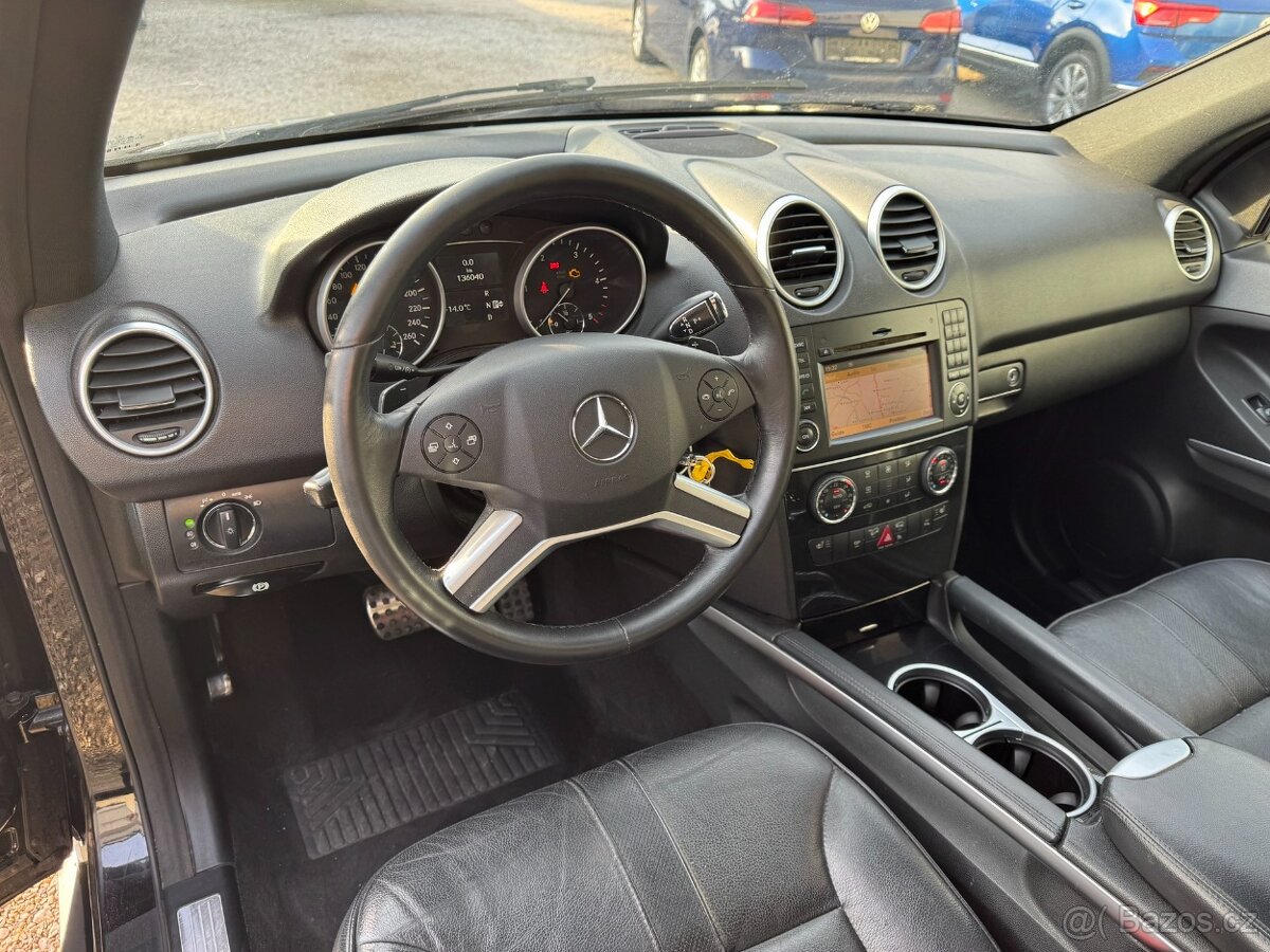 Mercedes-Benz ML 300 CDI 7G 136t km 4-Matic r.2010 - 9