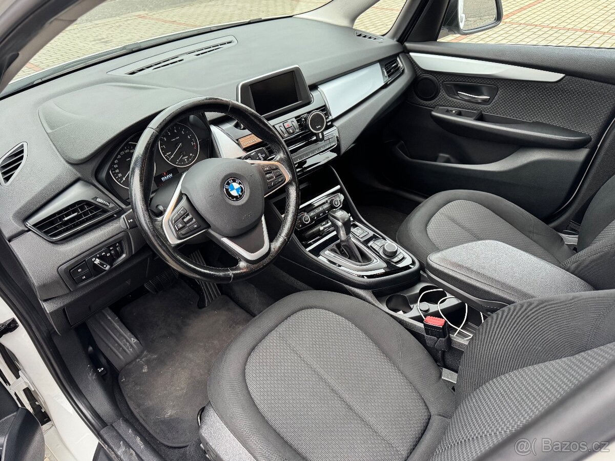 BMW Řada 2 218i GRAN TOURER - 9