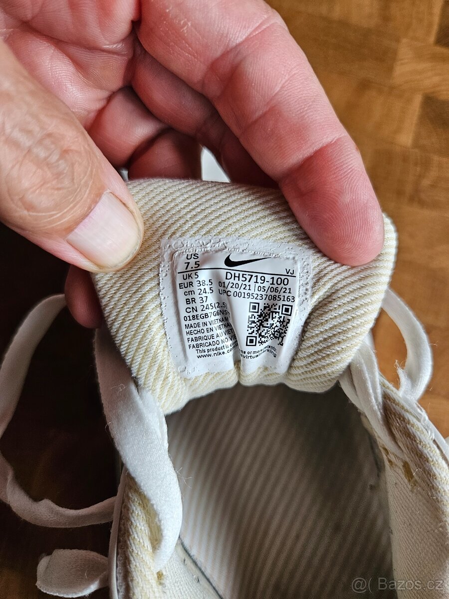 Prodám dámské boty nike - 9