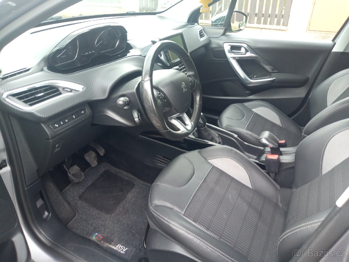 Peugeot 2008 - 9