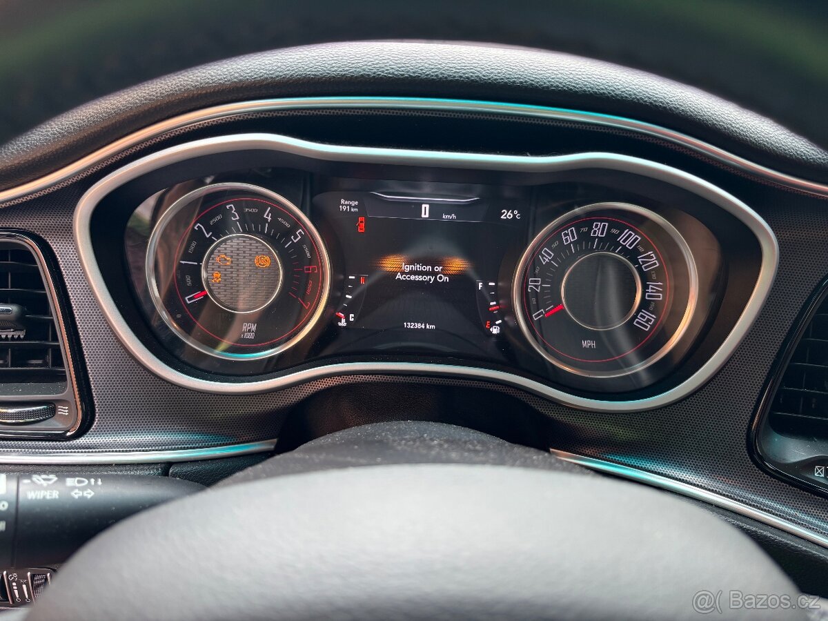 Dodge Challenger - 9