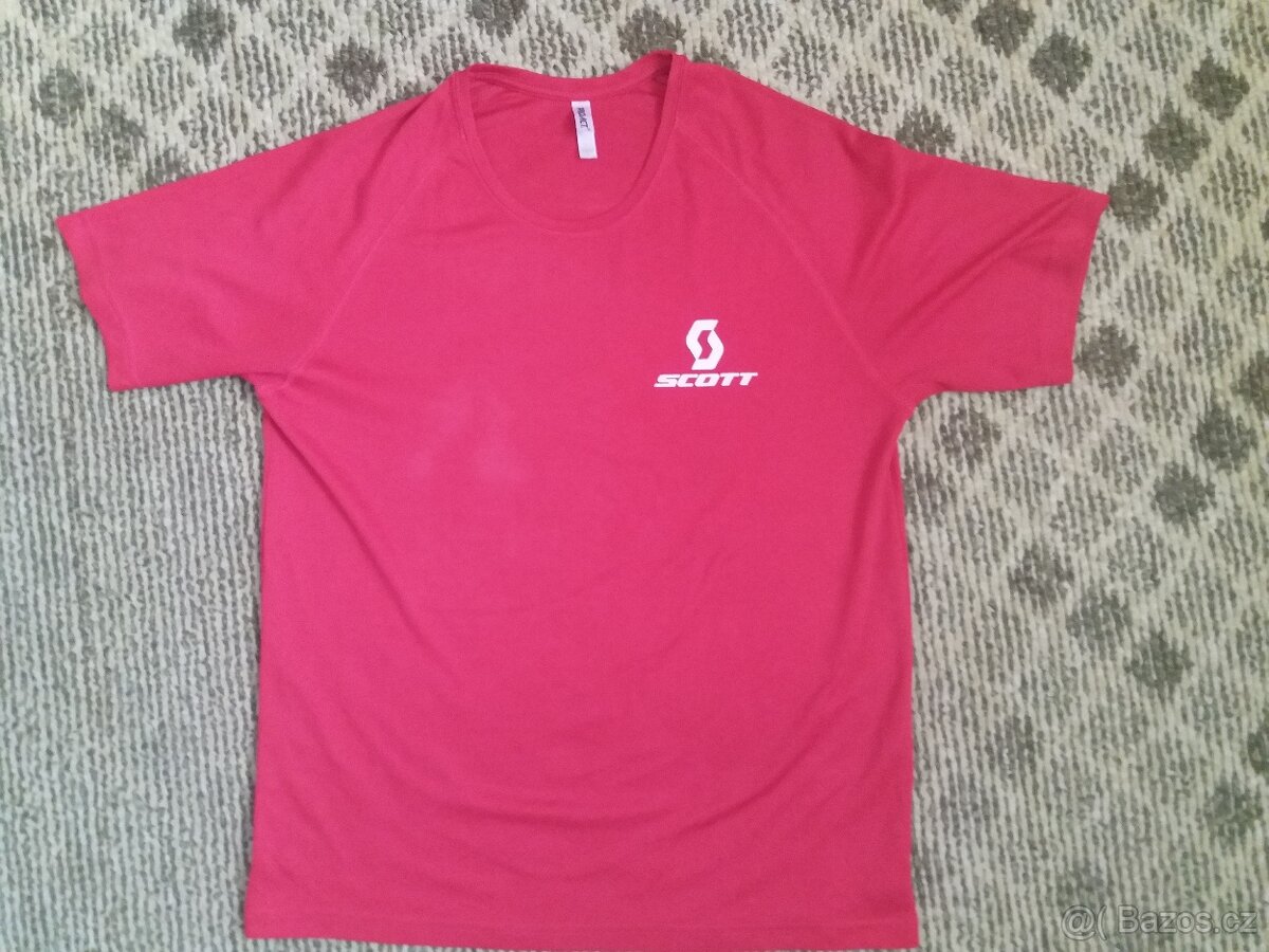 FUNKČNÍ běžecká pánská trička - 9