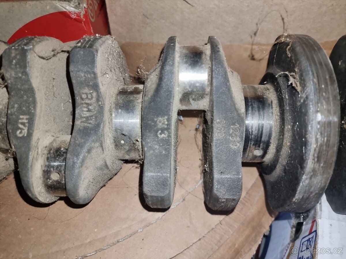 Motor bmw m20b25 - 9