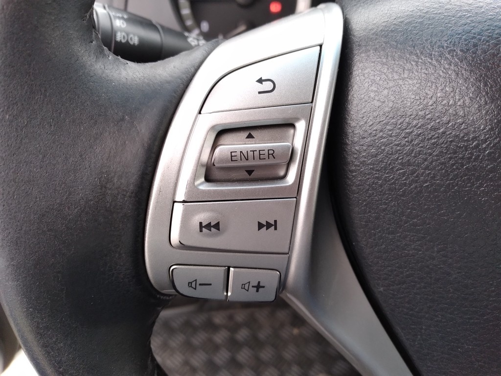 NISSAN NAVARA NP300 2.3 dCi 4WD DOUBLE CAB - 9