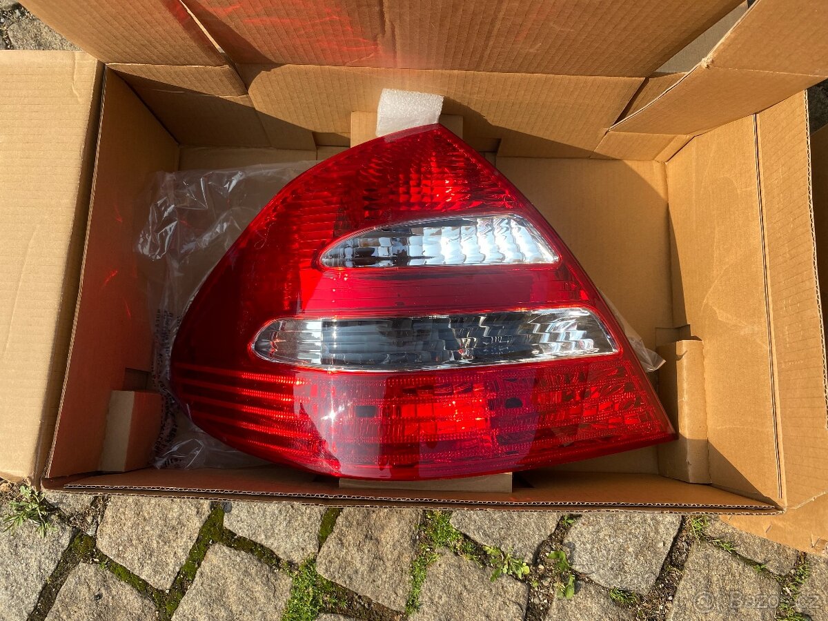 MERCEDES E,W211 - ZADNÍ LAMPY KOMBI I SEDAN,NOVÉ - 9