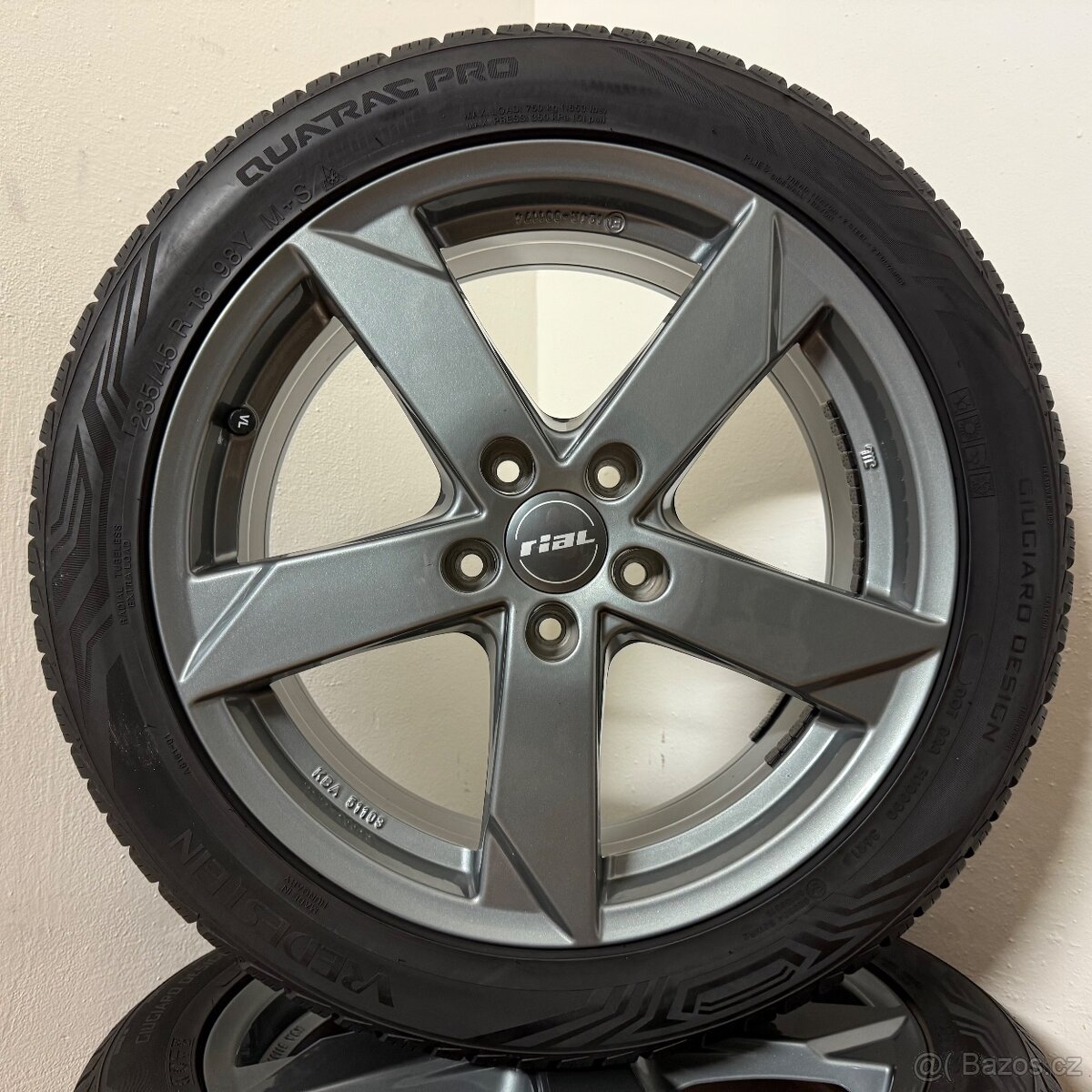 TOYOTA/KIA 5x114,3 R18 ET55+CELOROČNÍ 235/45R18 7m - 9