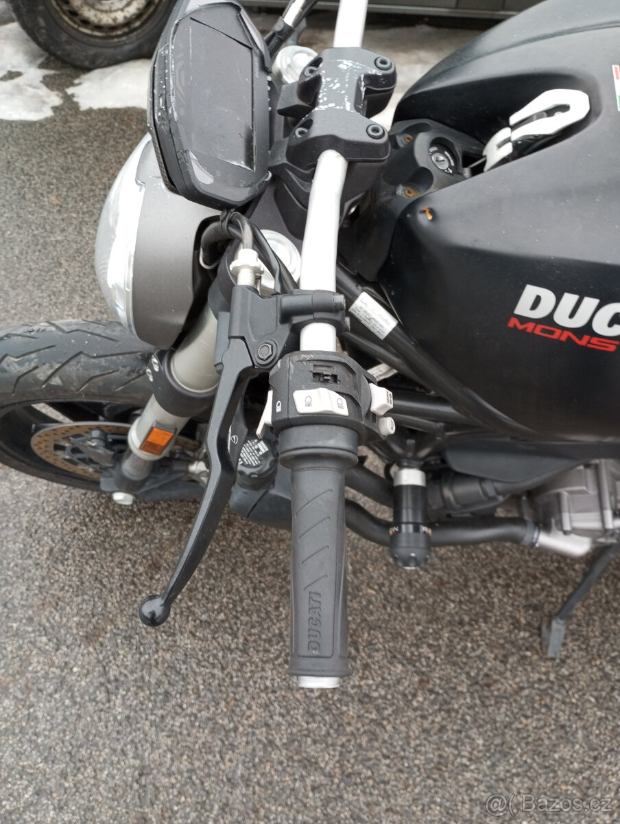 Ducati Monster 821 2017 - 9