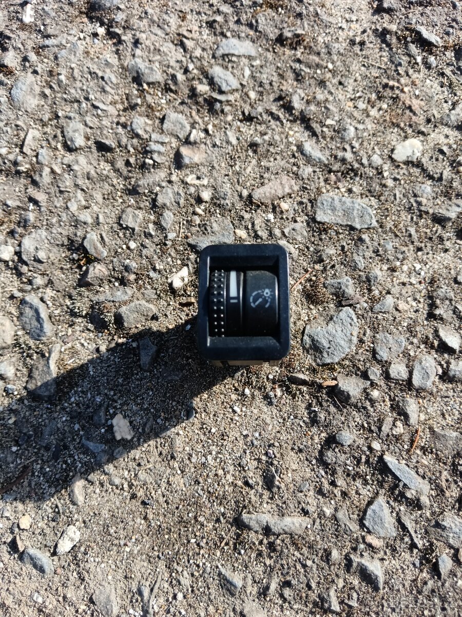 Dily škoda octavia1 (1.9-tdi-81kw ASV) - 9