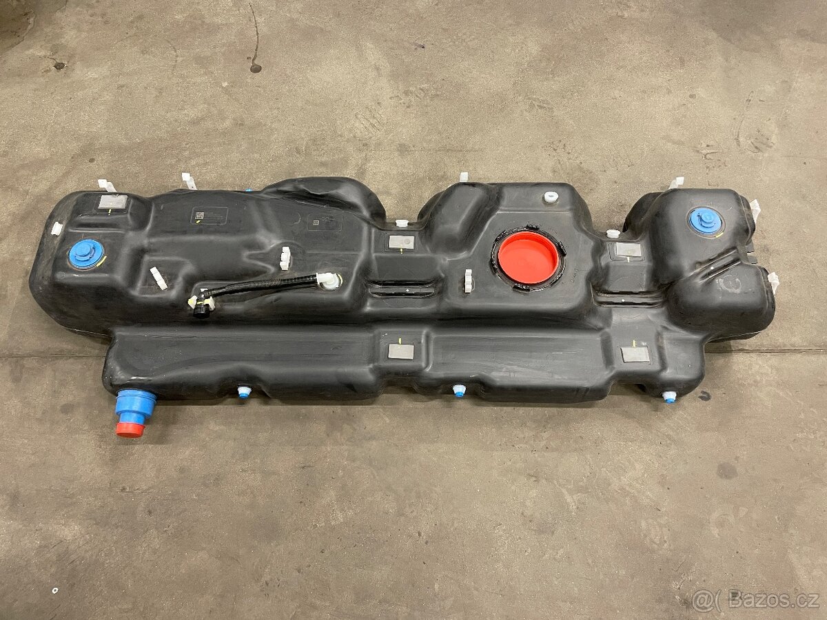 Palivová nádrž Renault Master IV - 9