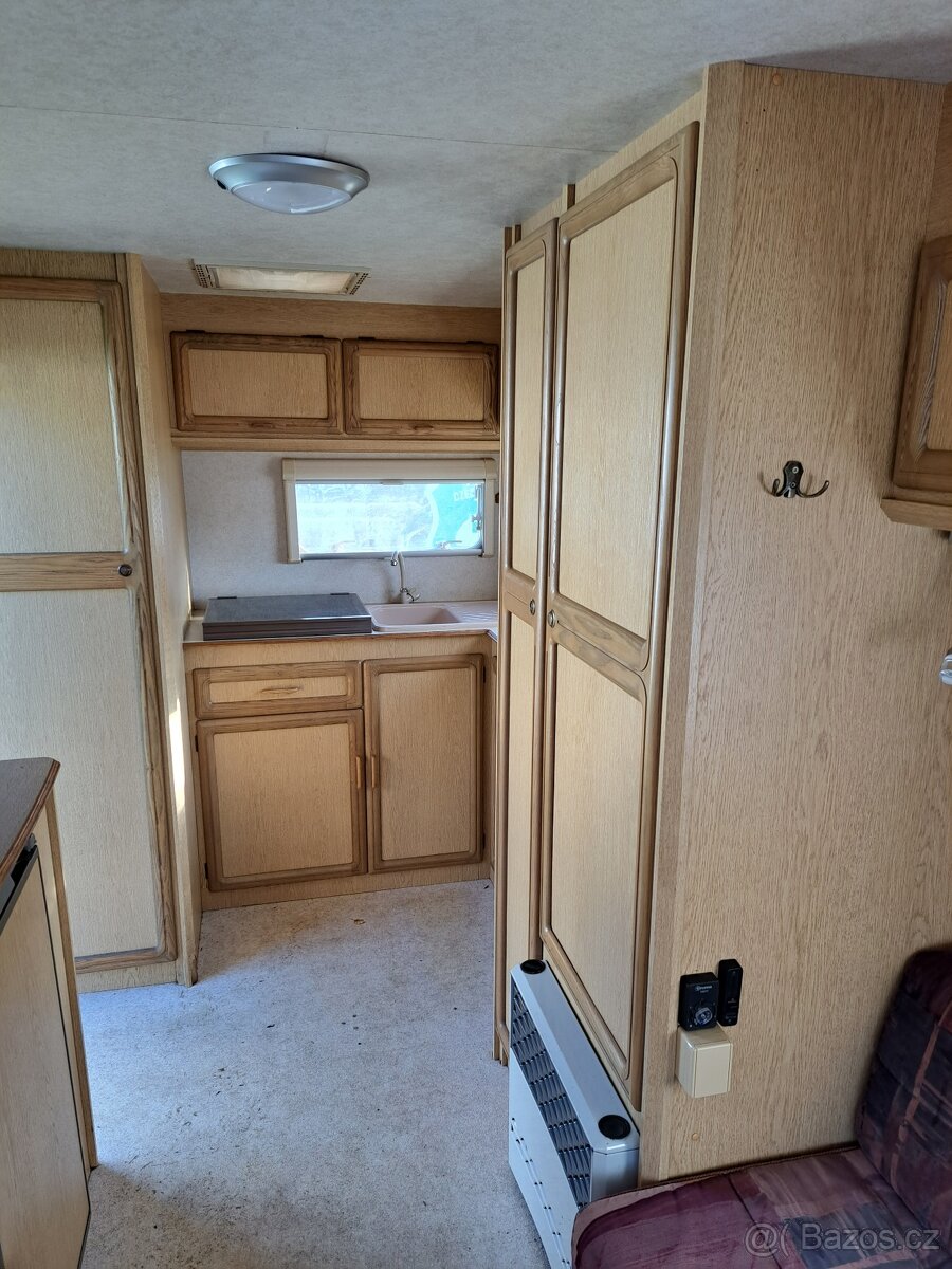 Hylander Design 410, obytný přívěs – karavan, r.v. 1996 - 9