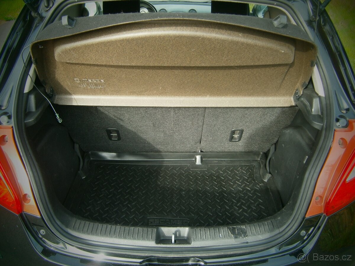 Mazda 2 1,3 - 9