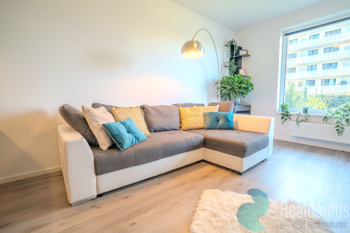 Prodej bytu 2+kk, Praha 3, Strašnice, Zvěřinova - 9