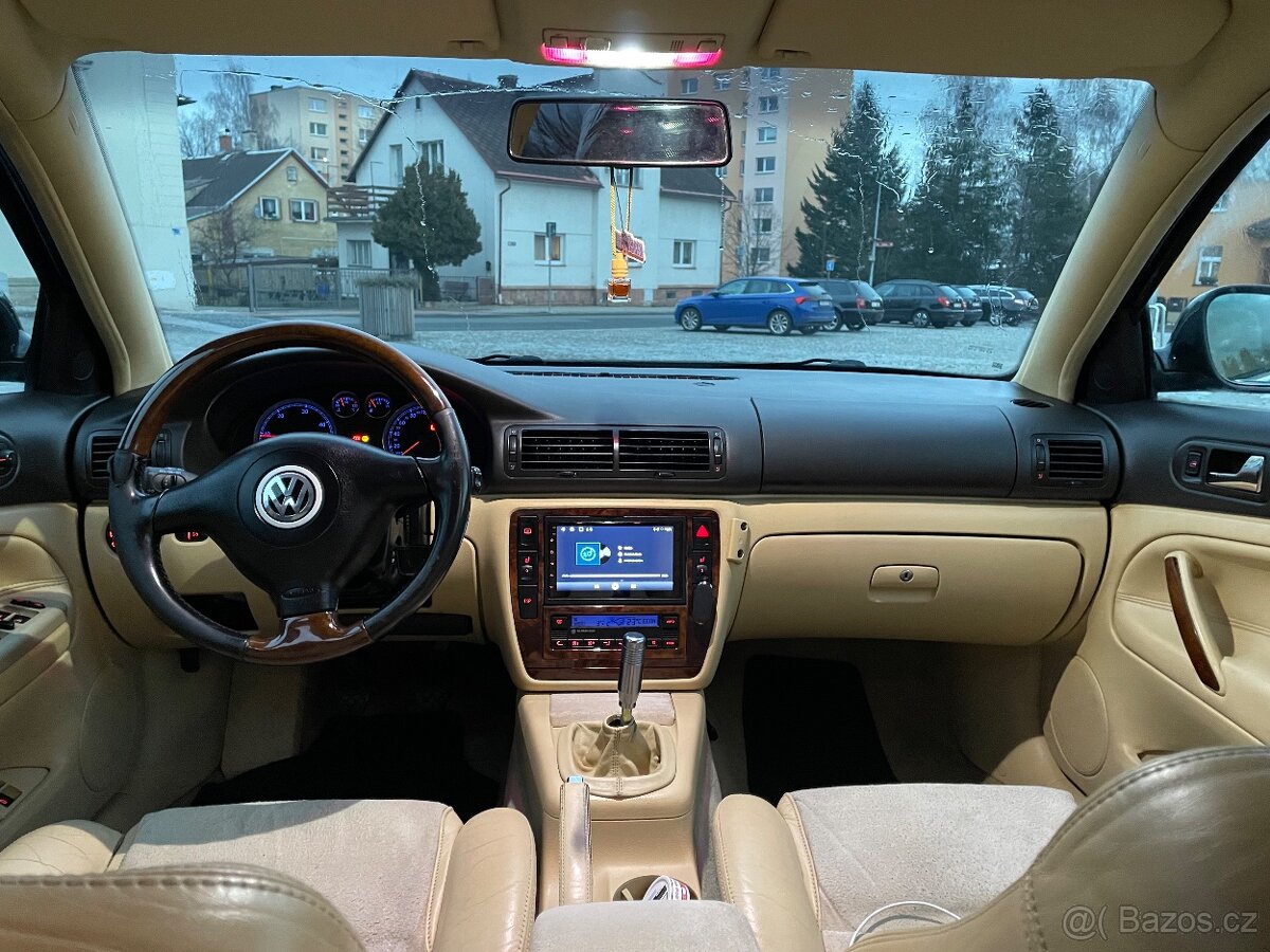 VW Passat 1.9 Tdi 4Motion - 9