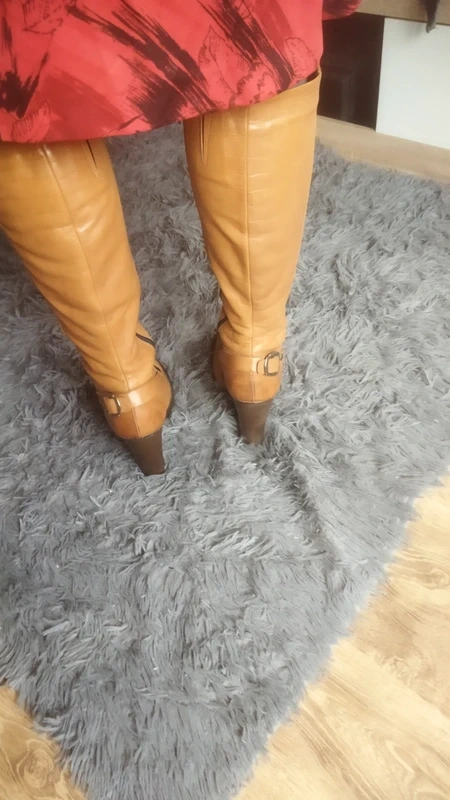 Krásné hnědé kozačky po kolena - 9