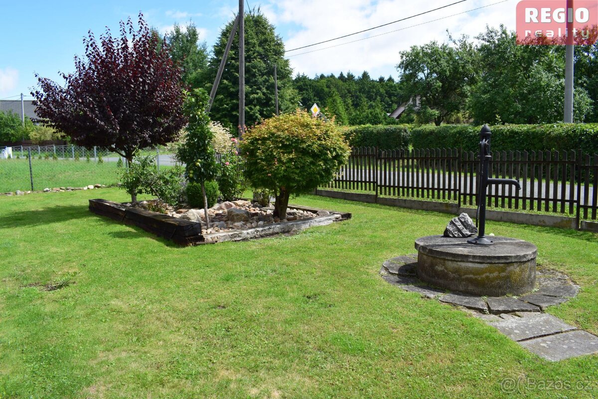 Prodej stylové chalupy s číslem popisným v v obci Hradec - 9