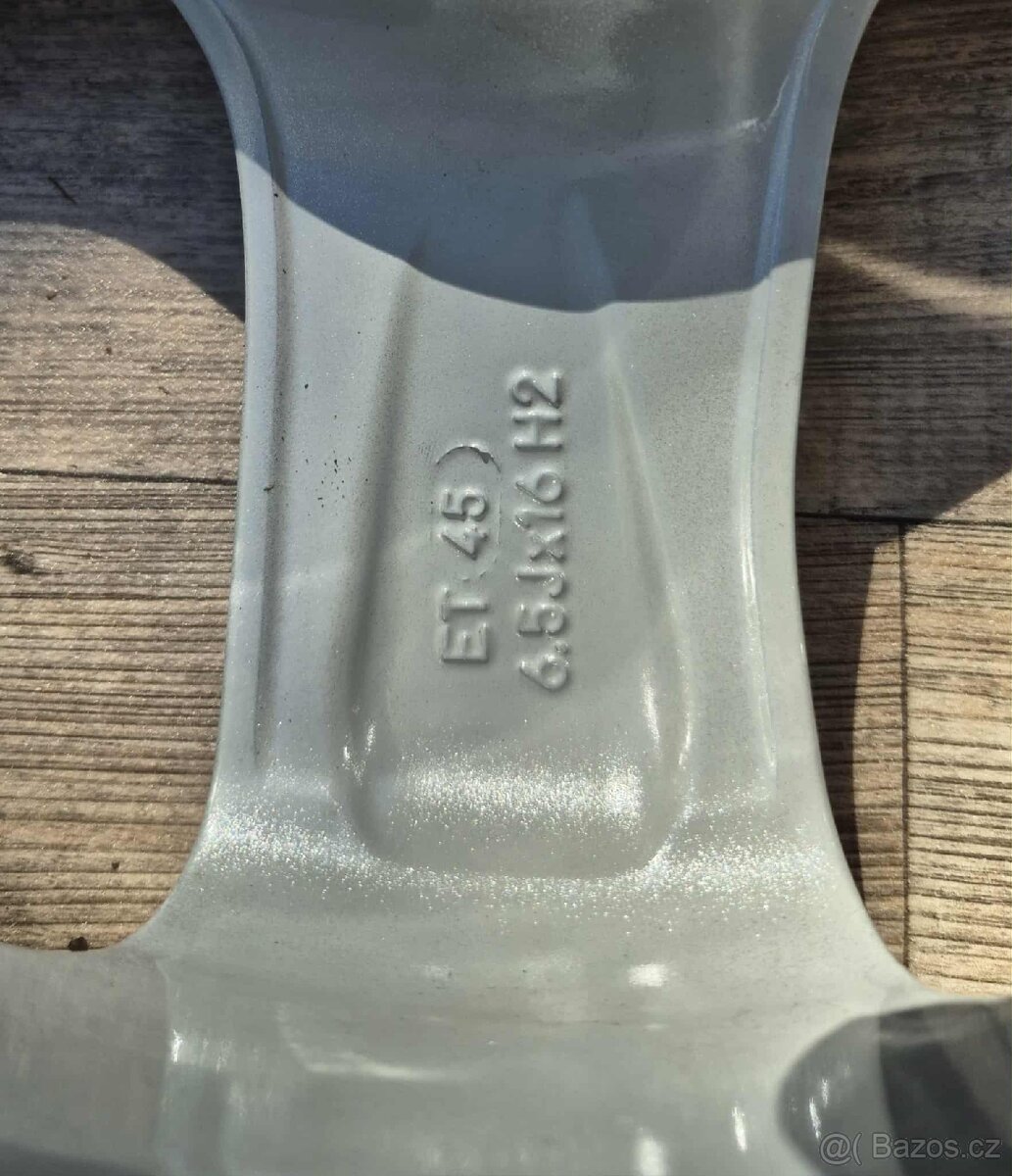 Prodám nové alu kola 16" + zimní pneu Continental (nejeté) - 9