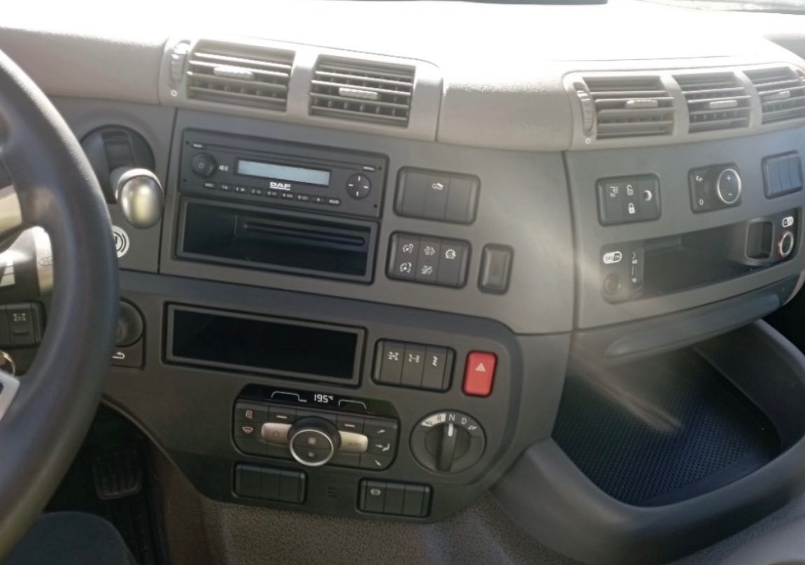 Tatra T158 PHONEIX - možný pronájem s následným odkupem - 9