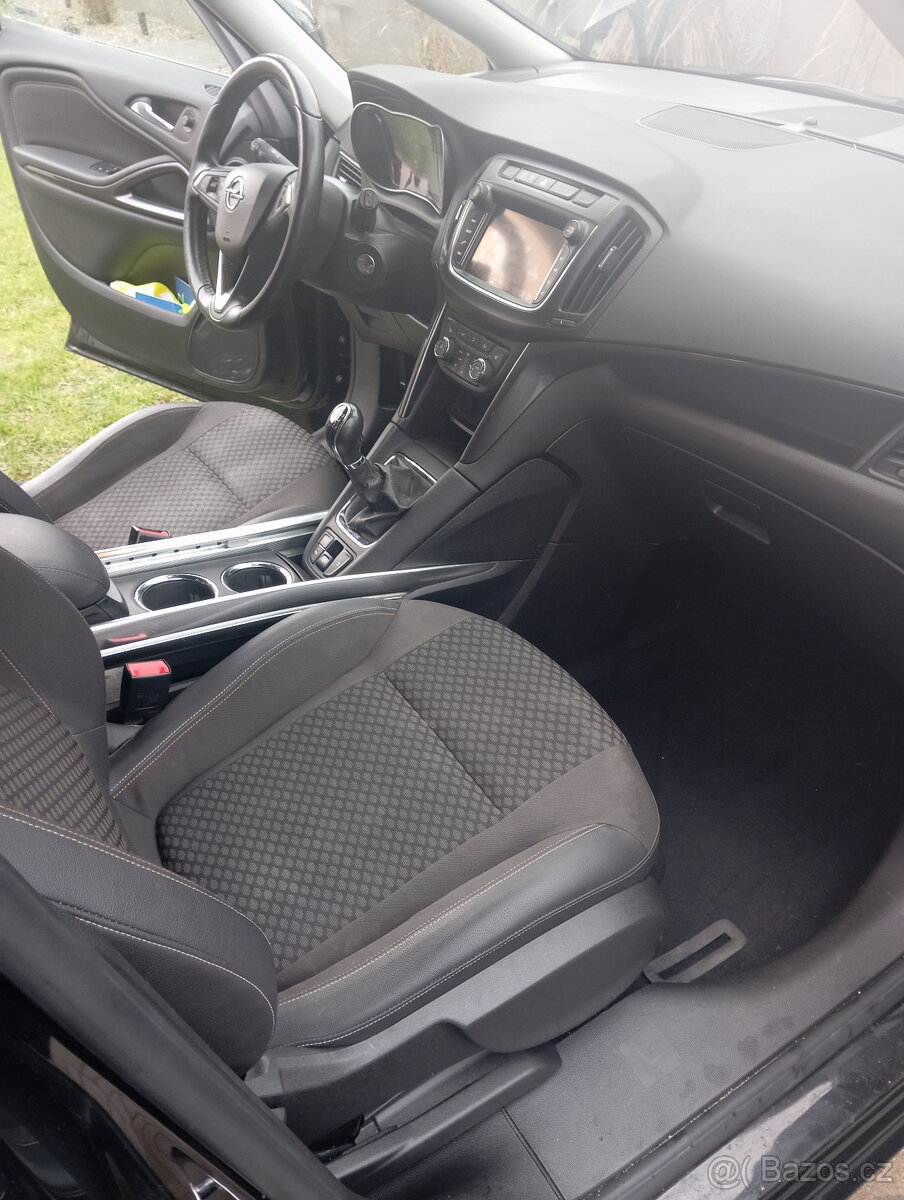 Opel Zafira tourer - 9