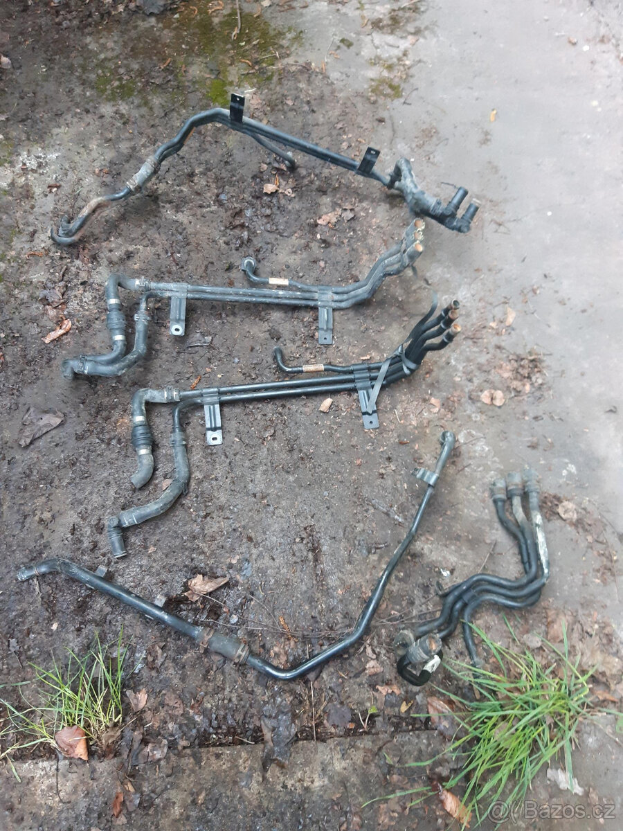 AUDI A8 D2 6.0 W12 309kw krátká i long - díly - 9