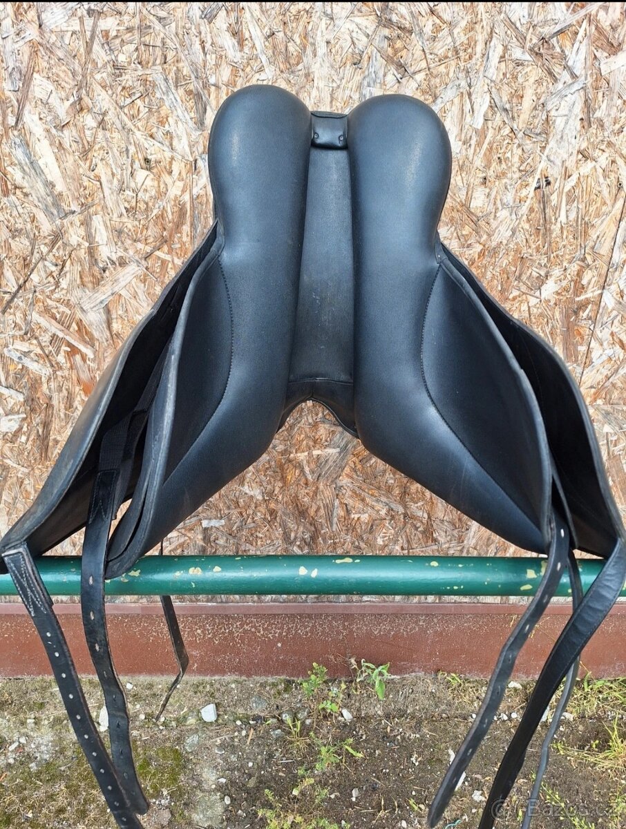 Drezurní sedlo Wintec PRO - 9