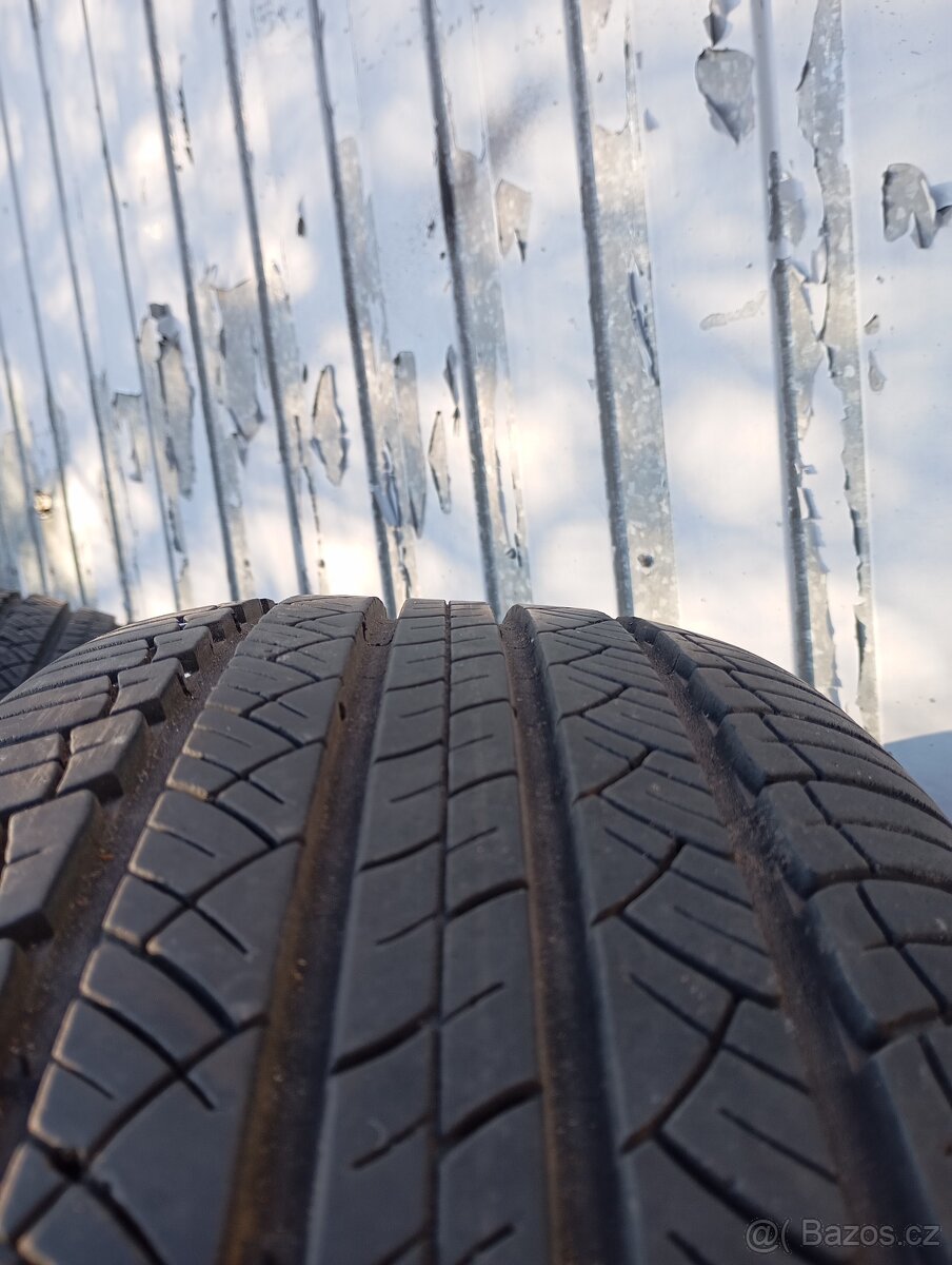 Letní pneu Michelin 215/70/16 - 9