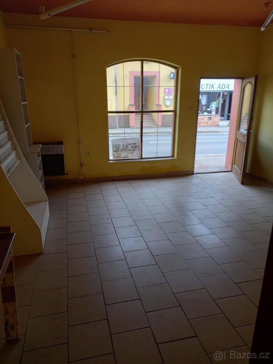 Pronájem domu v centru Bojkovic - 9