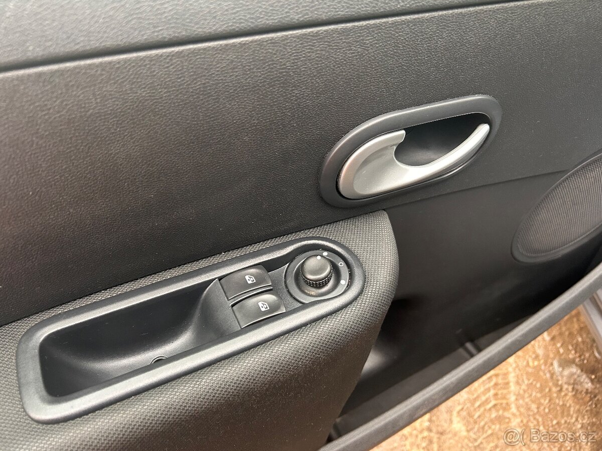 Renault Clio 1.2 benzin - 9