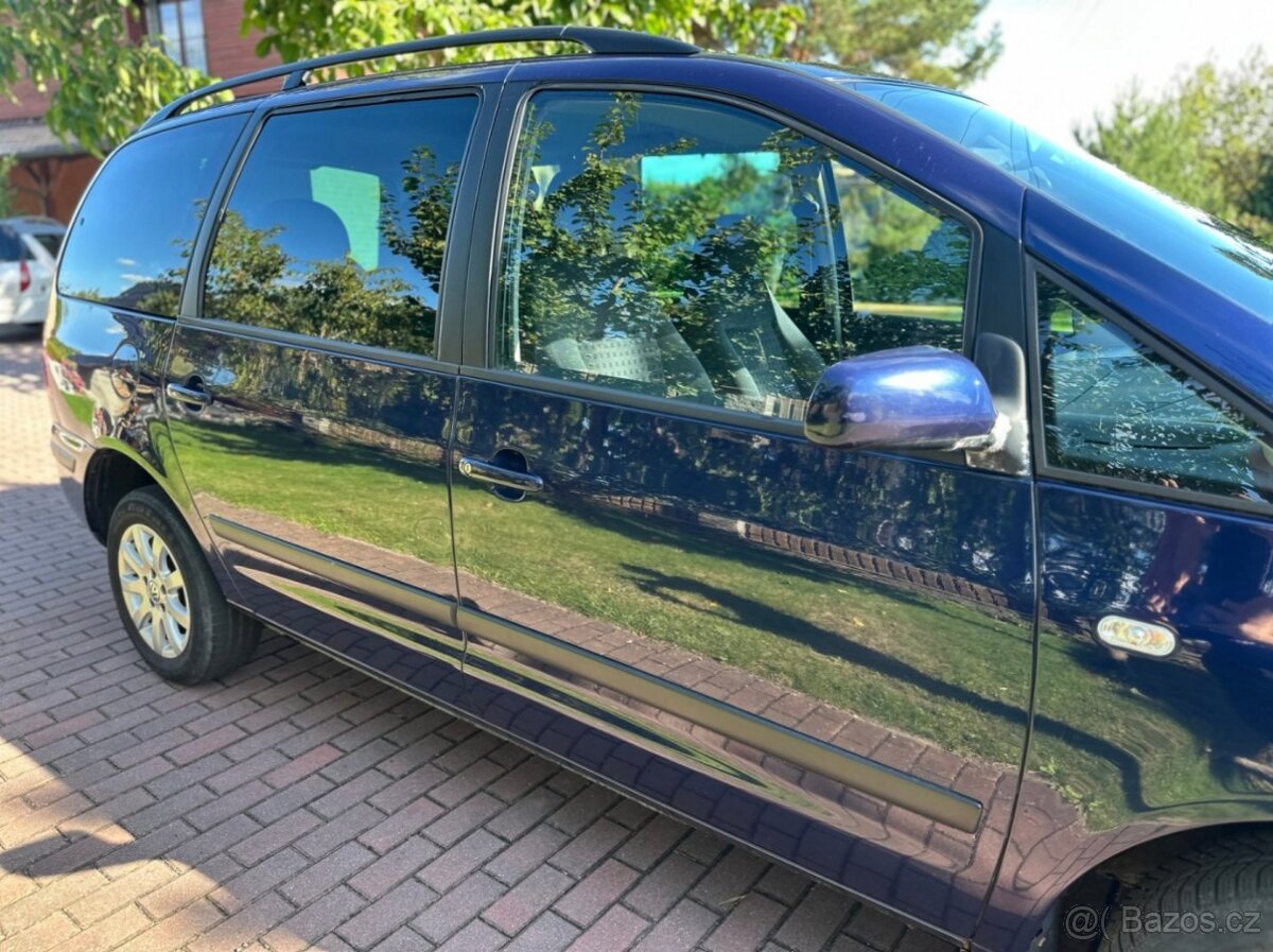 Prodáme Volkswagen Sharan 2.0i 85kw Automat - 9